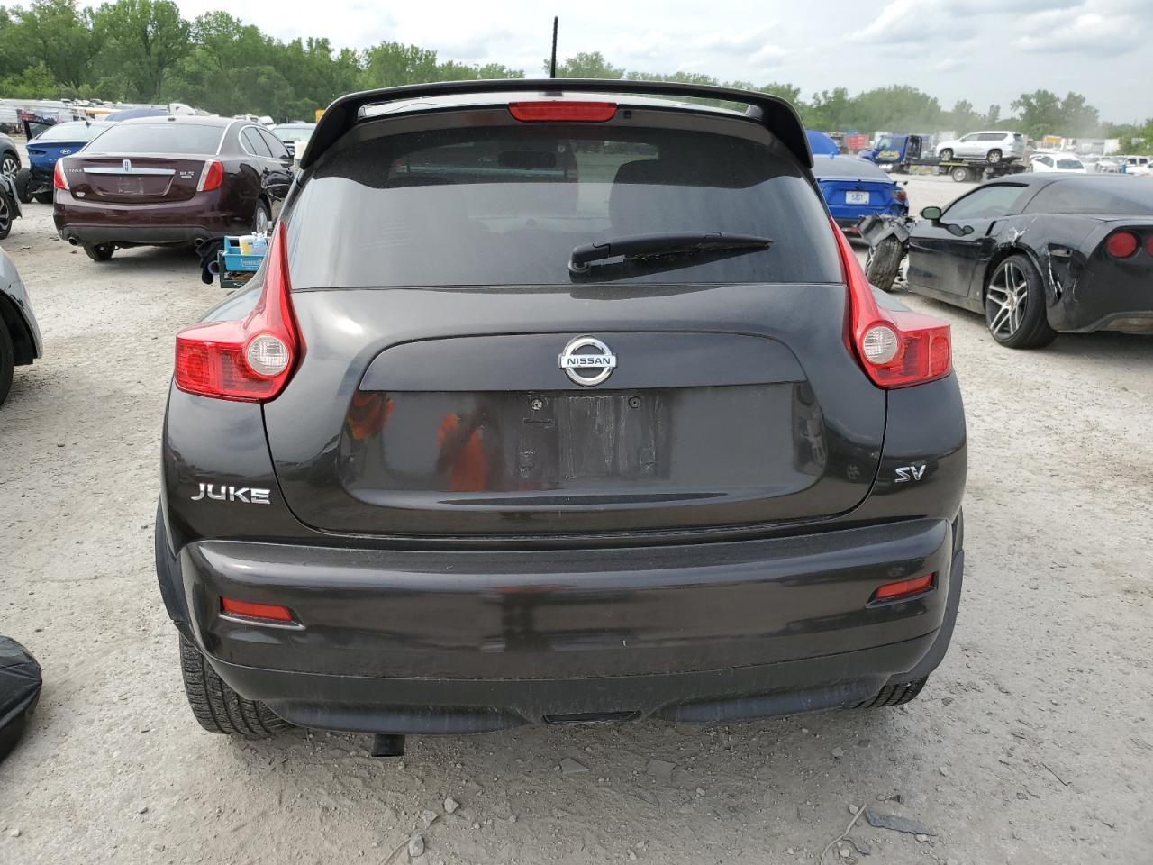 2011 Nissan Juke S - Фото 6