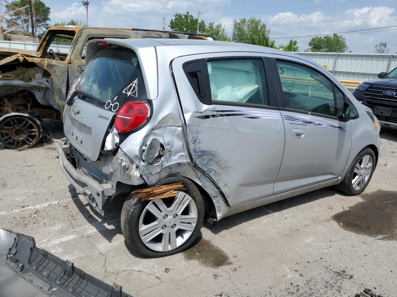 2014 Chevrolet Spark 1Lt - Фото 3