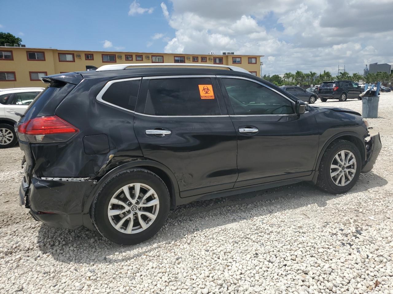 2017 Nissan Rogue S - Фото 3