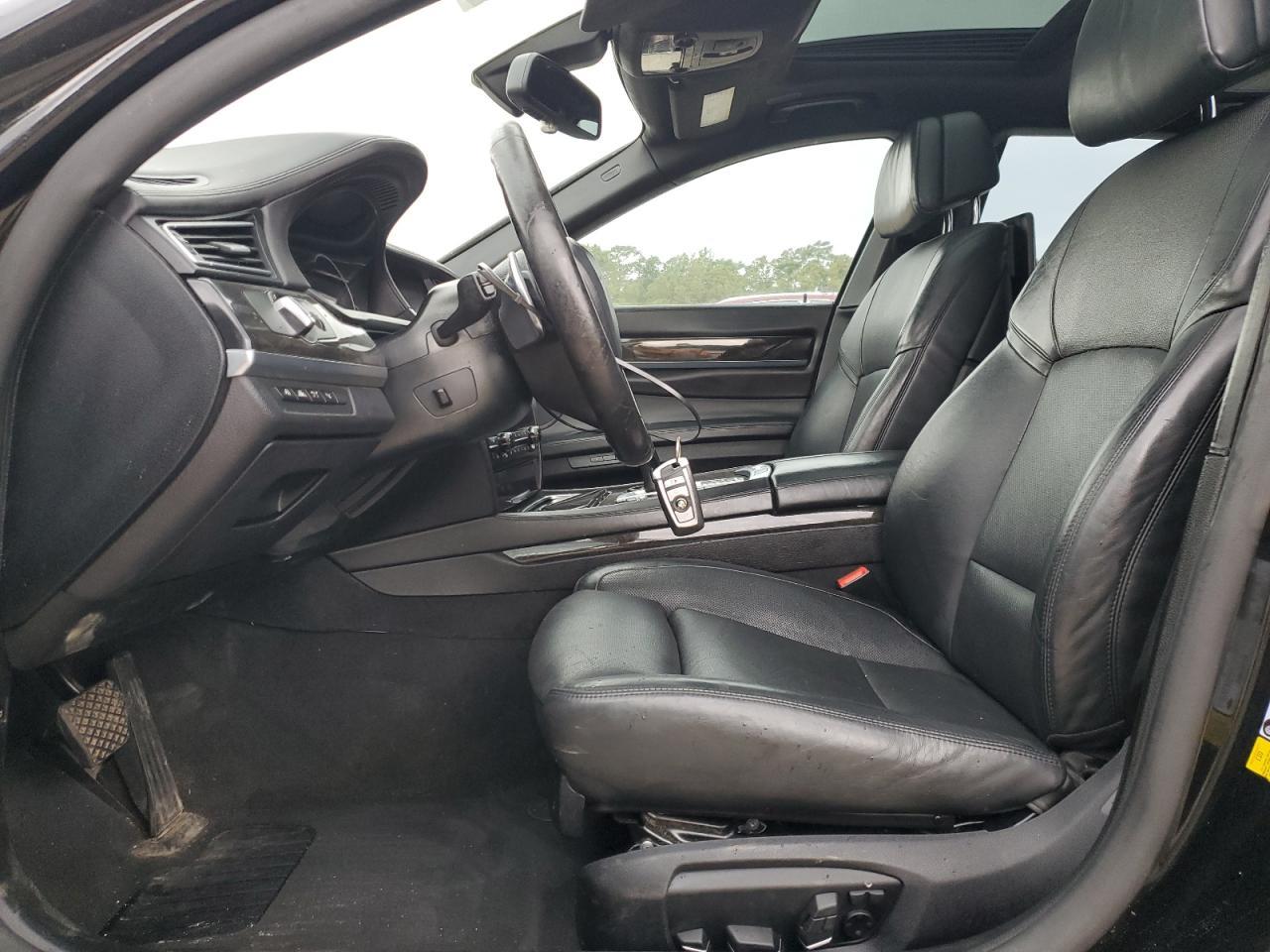 2015 BMW 750 Li - Фото 7
