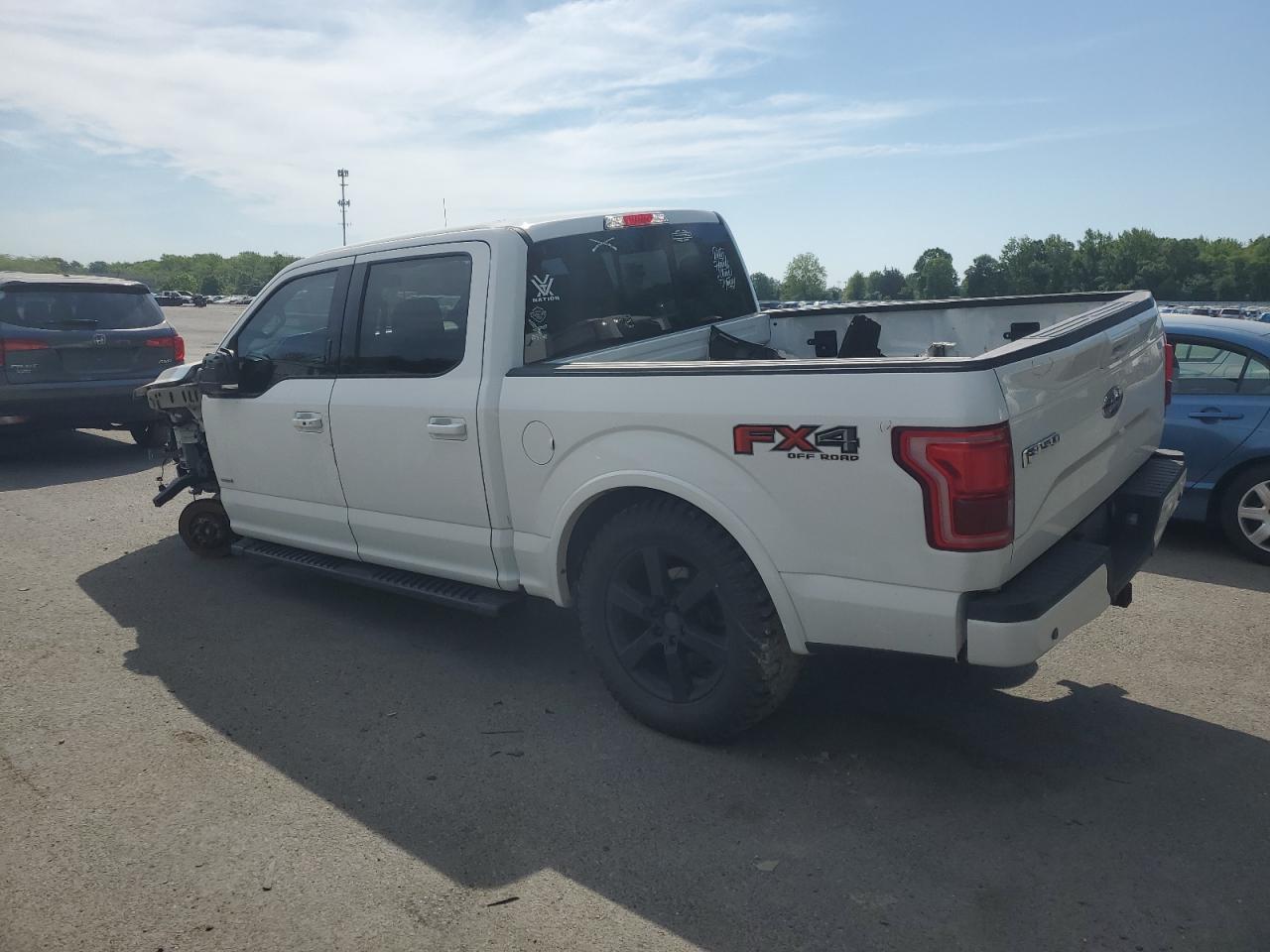 2015 Ford F150 Supercrew - Фото 2