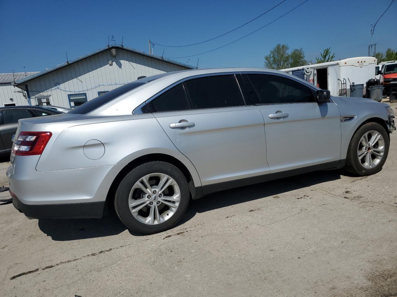 2017 Ford Taurus Se - Image 3