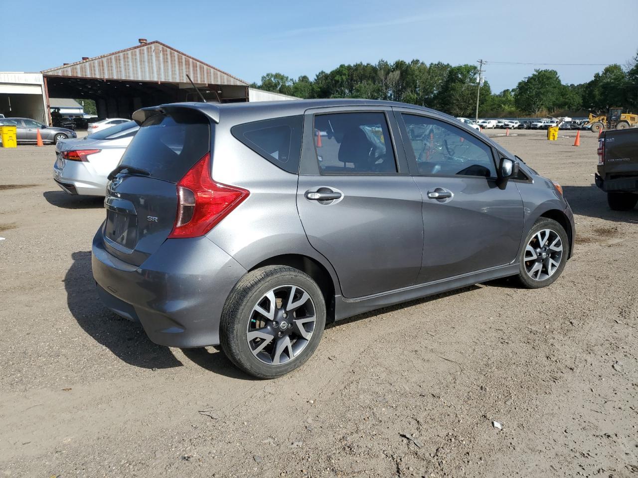 2016 Nissan Versa Note S - Фото 3