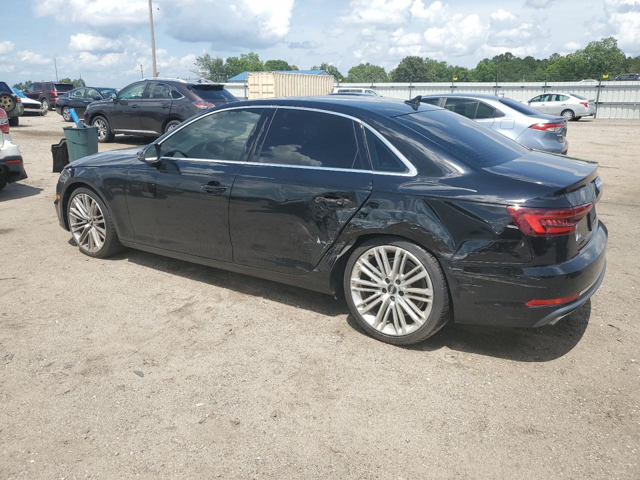 2019 Audi A4 Premium Plus - Фото 2