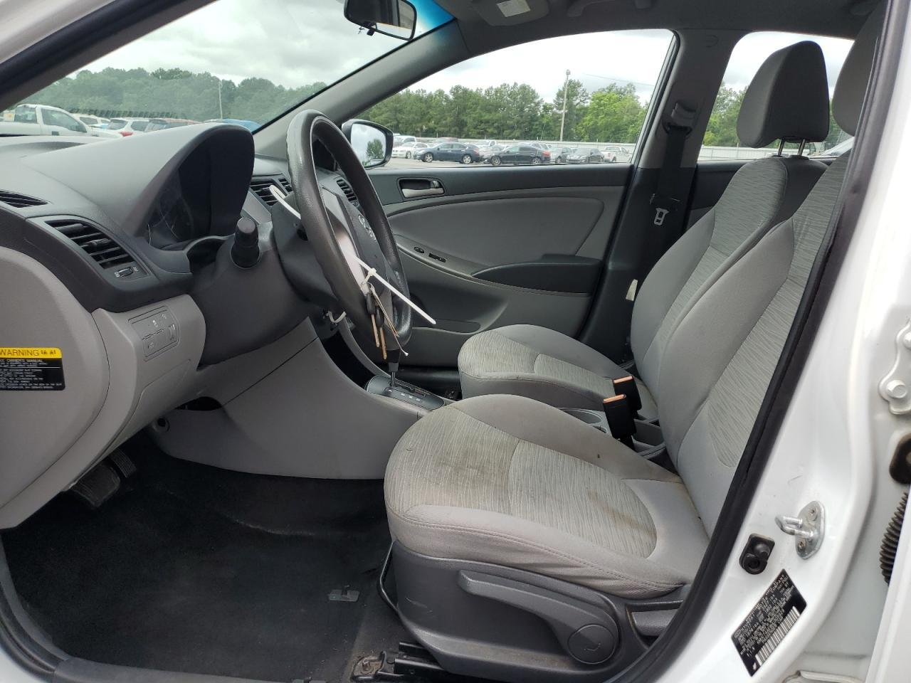 2017 Hyundai Accent Se - Фото 7