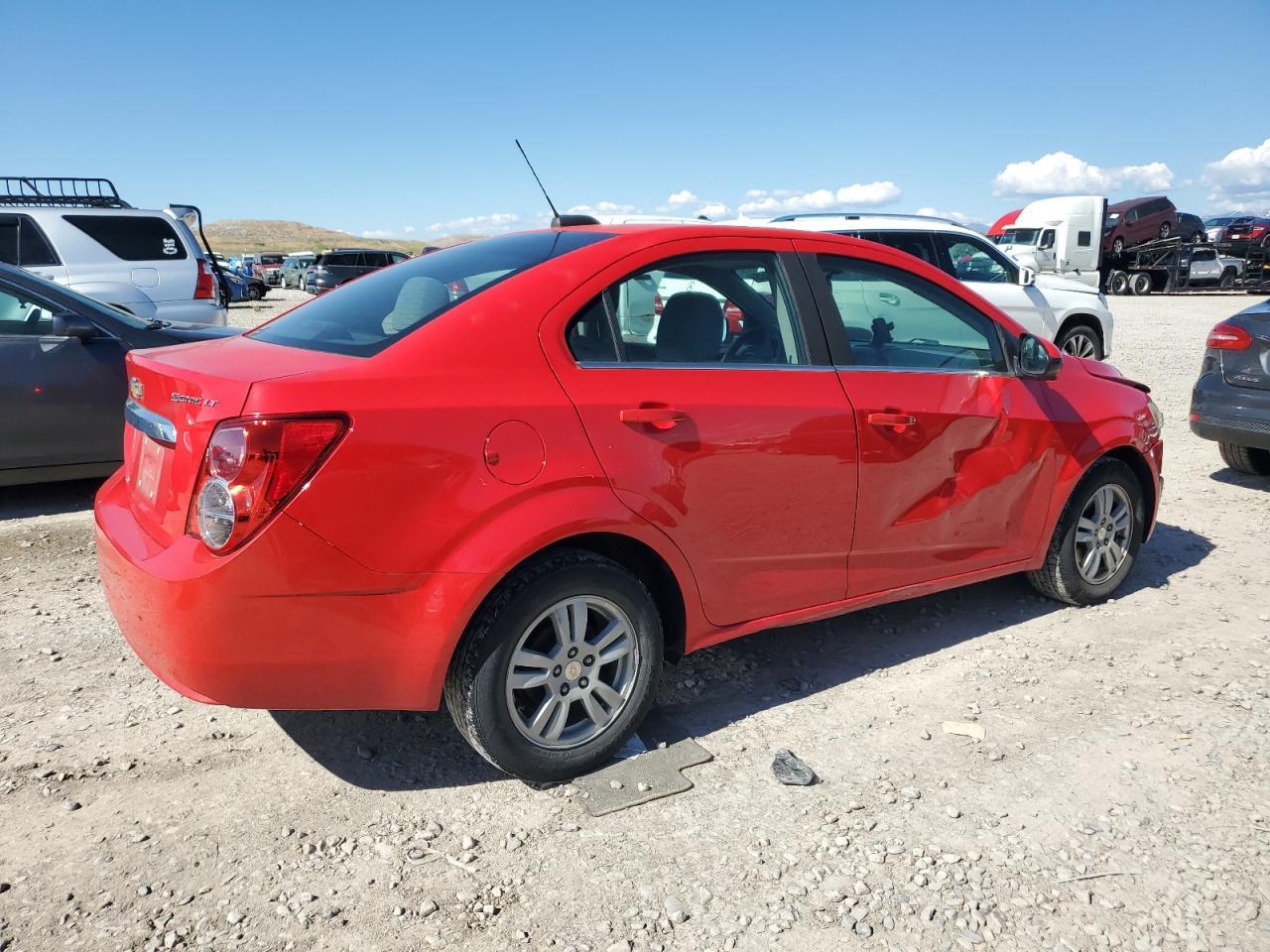 2015 Chevrolet Sonic Lt - Фото 3