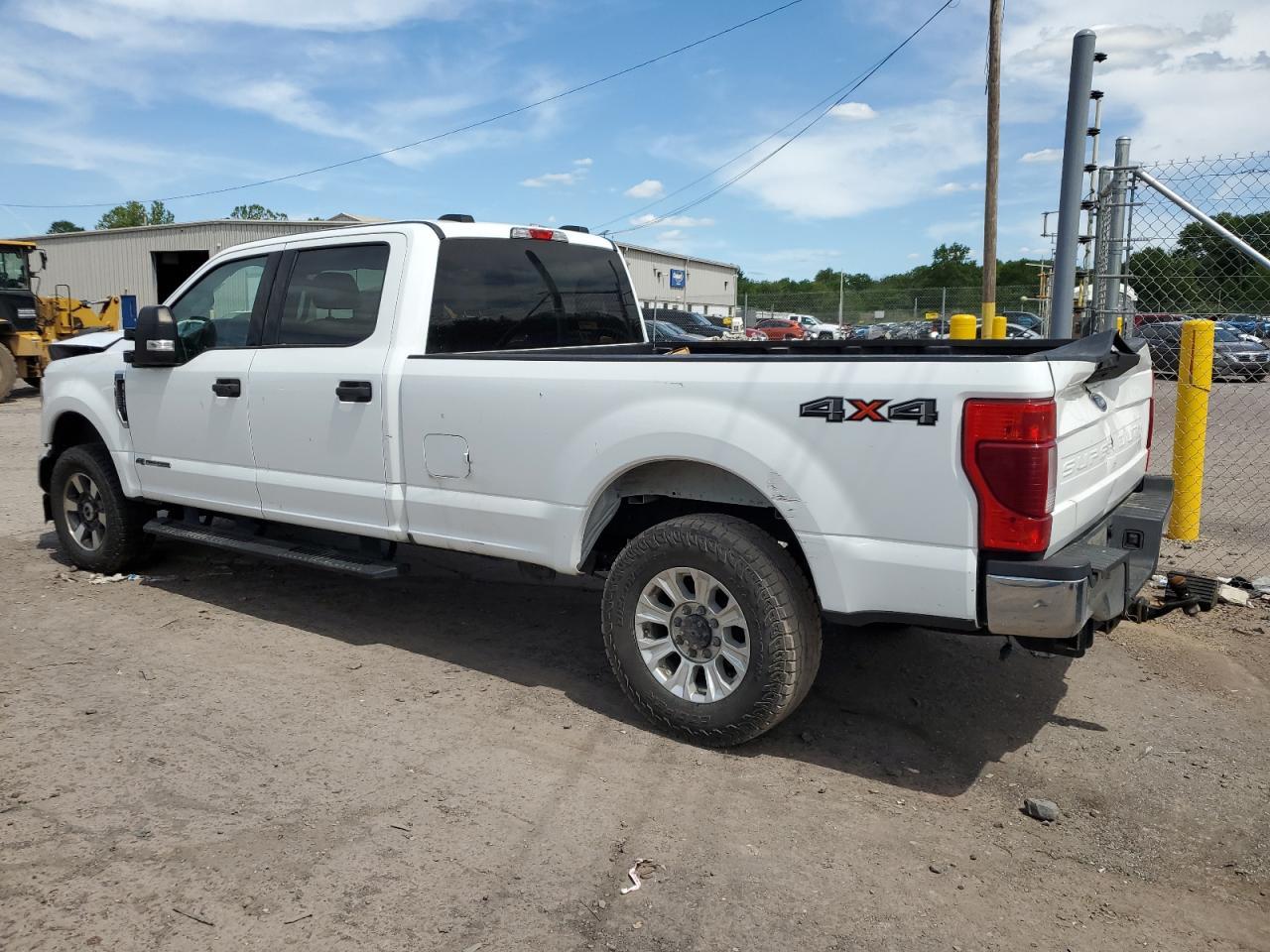 2022 Ford F250 Super Duty - Image 2