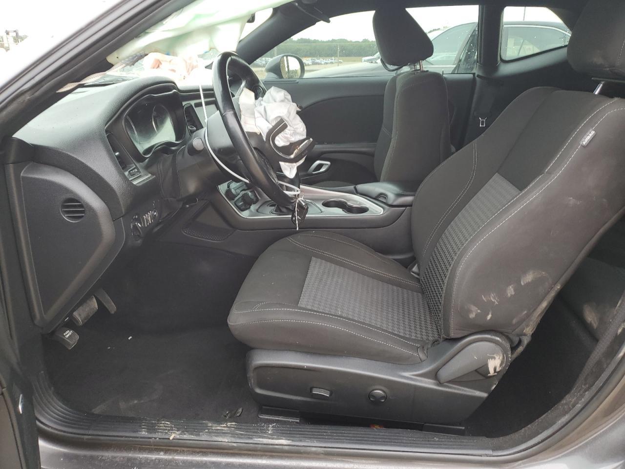 2022 Dodge Challenger Sxt - Фото 7