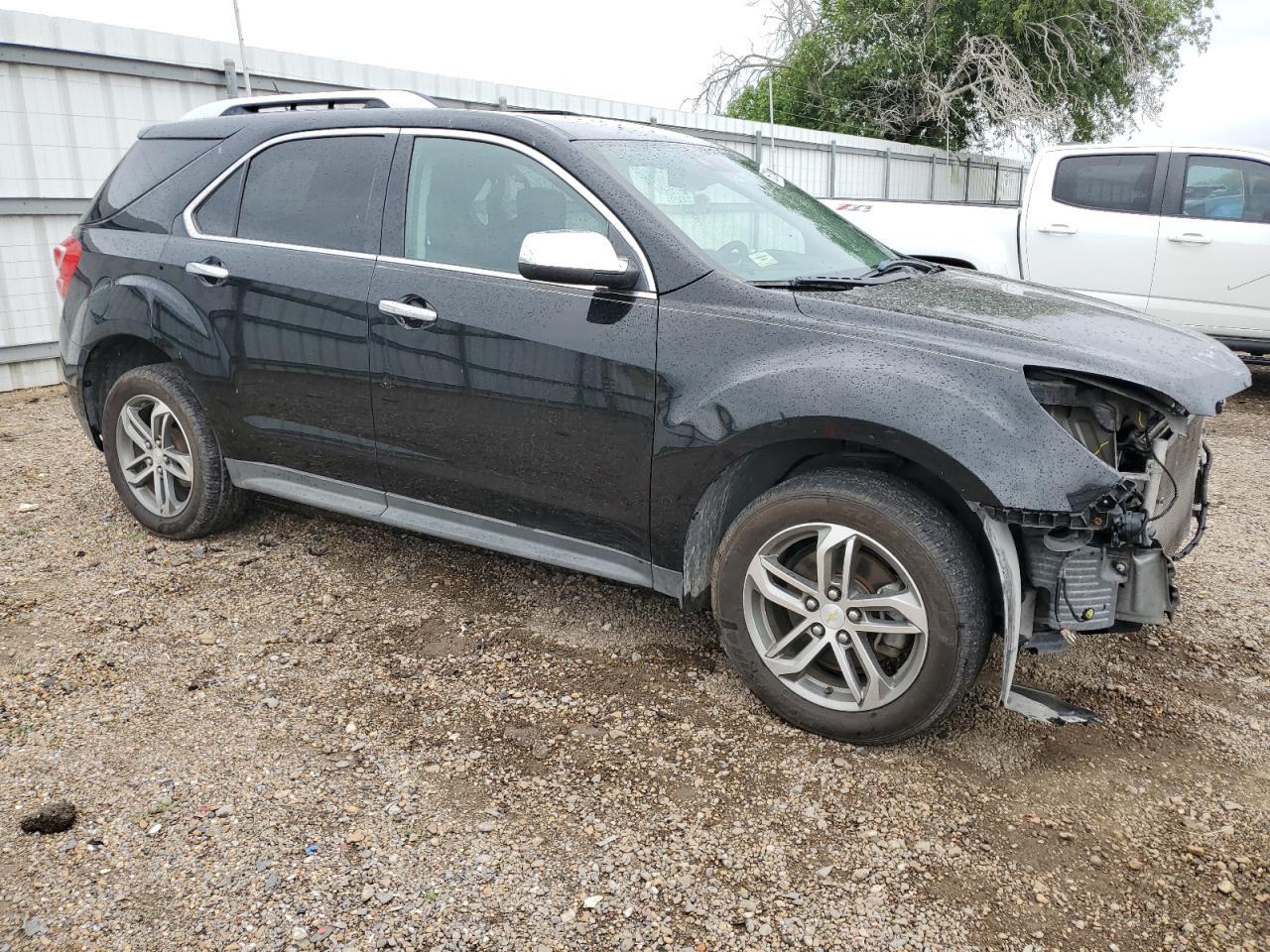 2017 Chevrolet Equinox Premier - Image 4