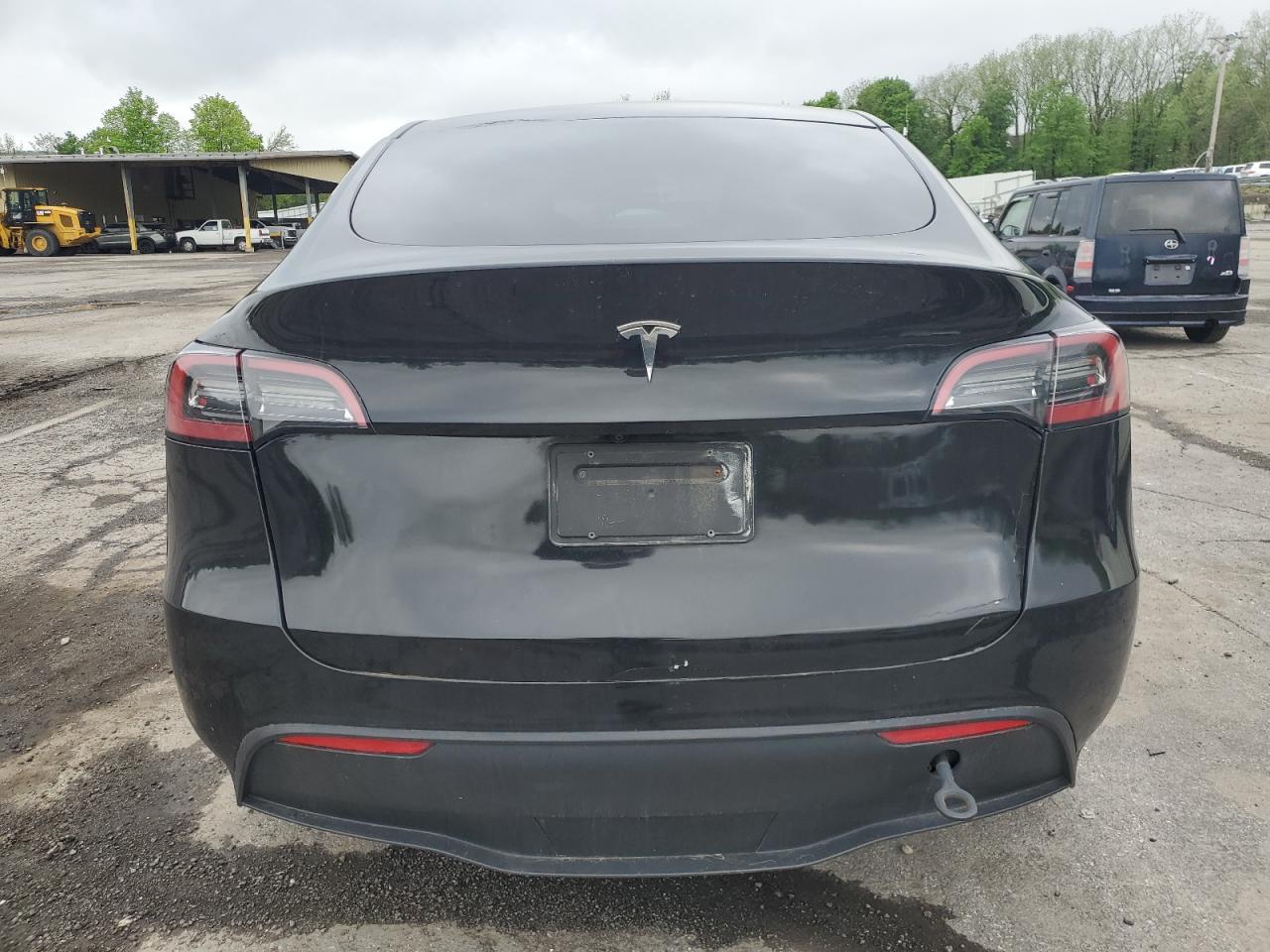 2023 Tesla Model Y - Фото 6