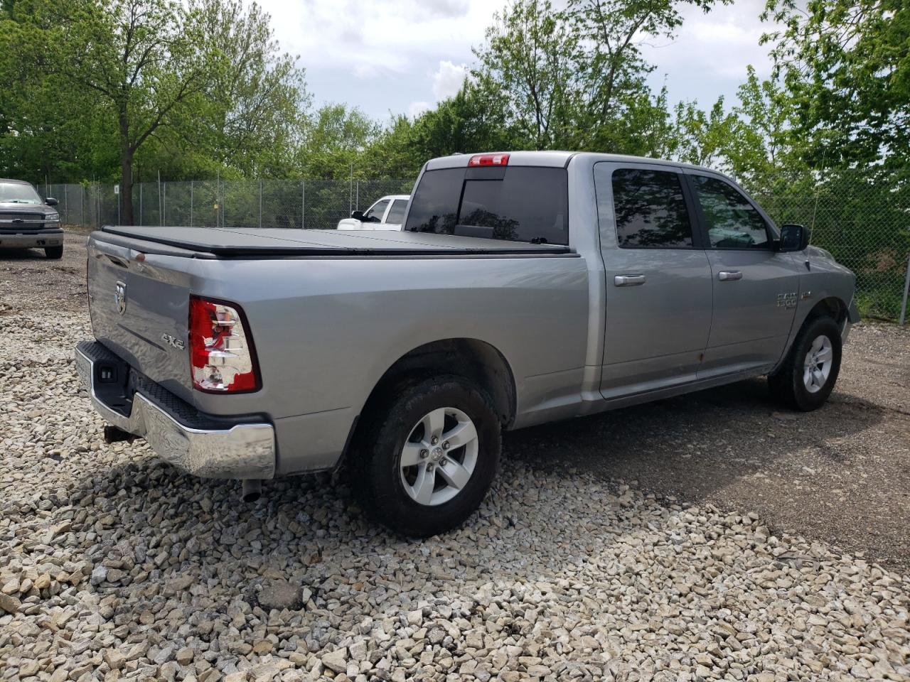 2019 Ram 1500 Classic Slt - Image 3