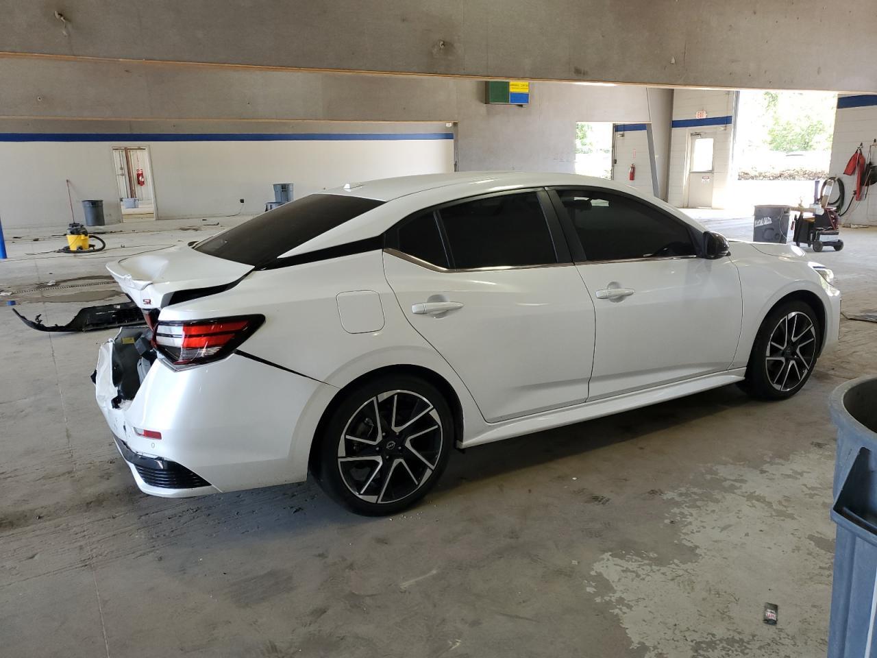 2024 Nissan Sentra Sr - Image 3