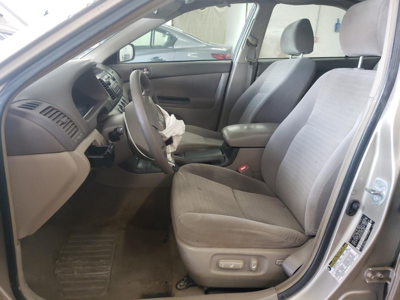 2005 Toyota Camry Le - Image 7
