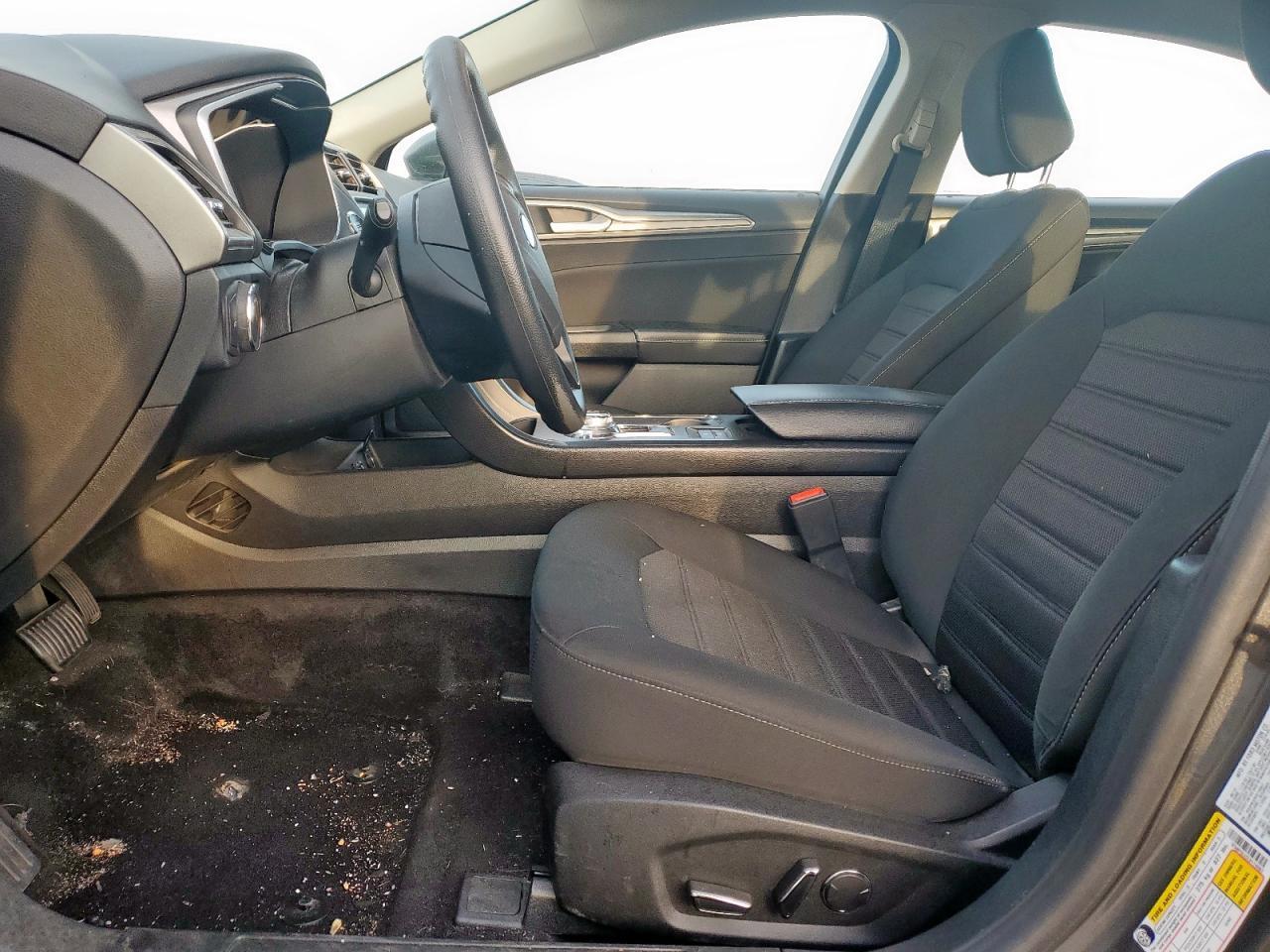 2020 Ford Fusion Se - Image 7