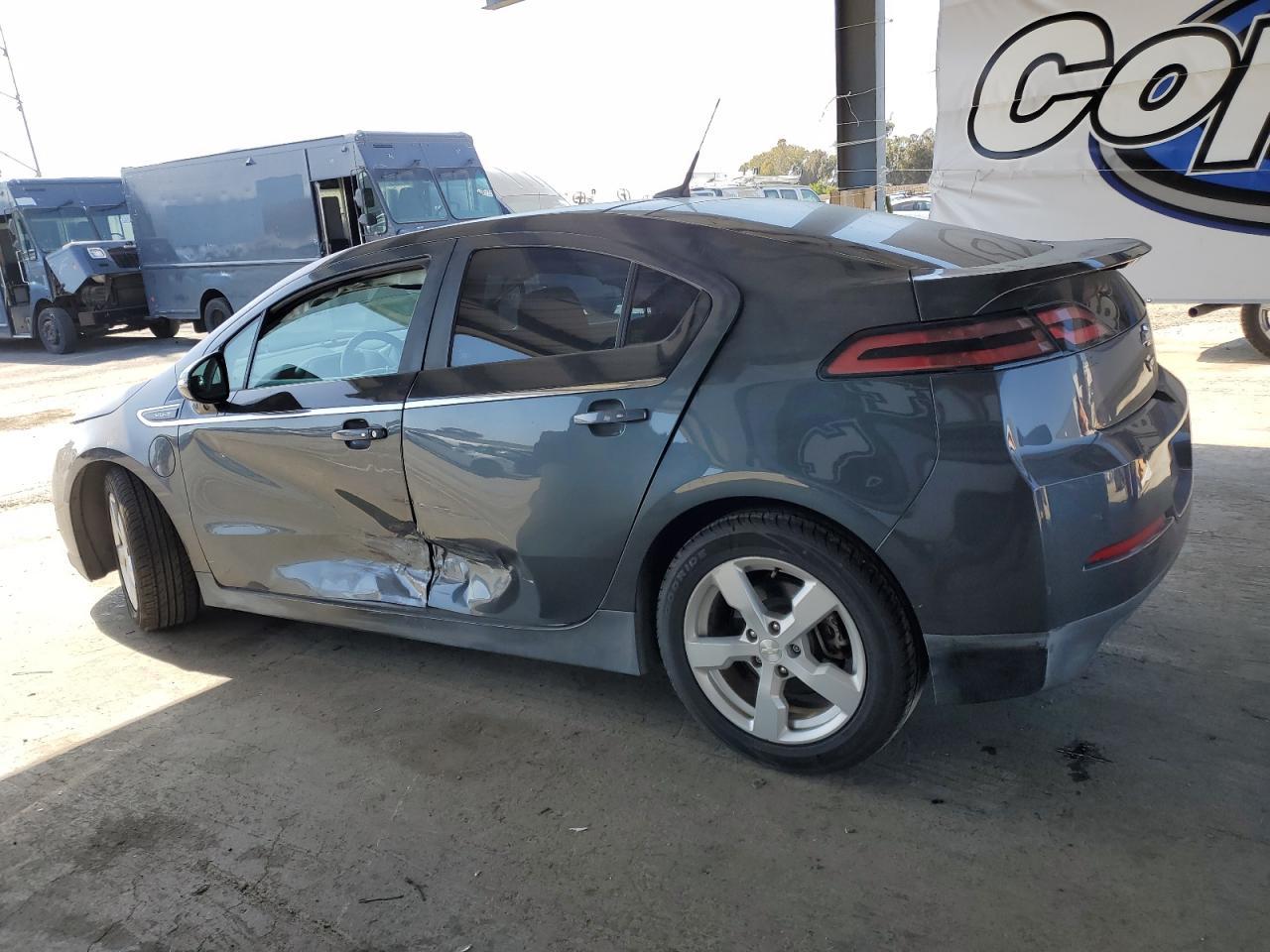 2013 Chevrolet Volt - Image 2