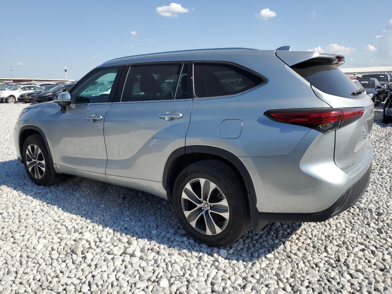 2020 Toyota Highlander Xle - Фото 2