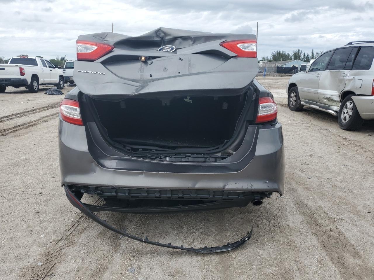 2014 Ford Fusion S - Image 6