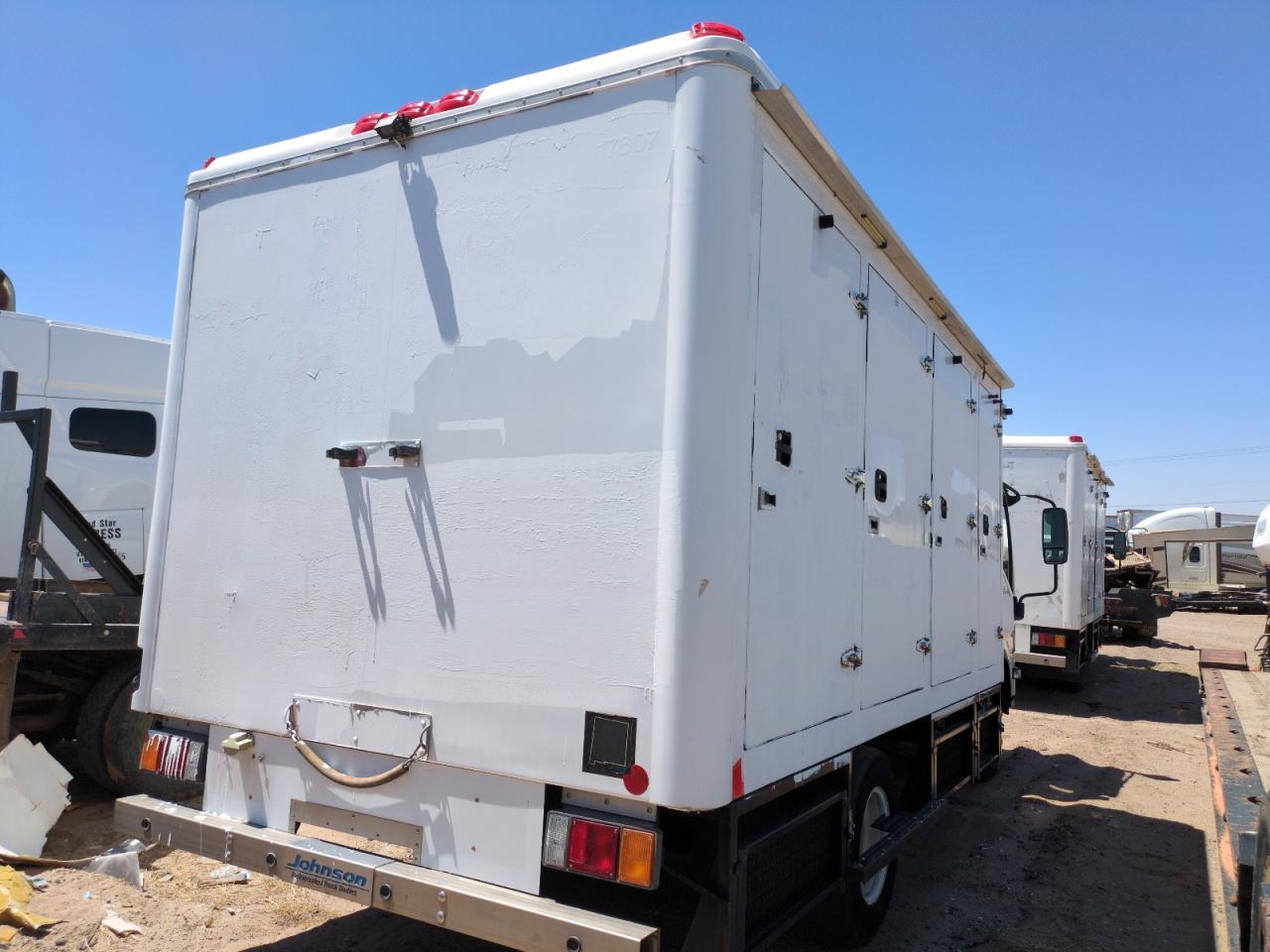 2017 Isuzu Npr - Image 3