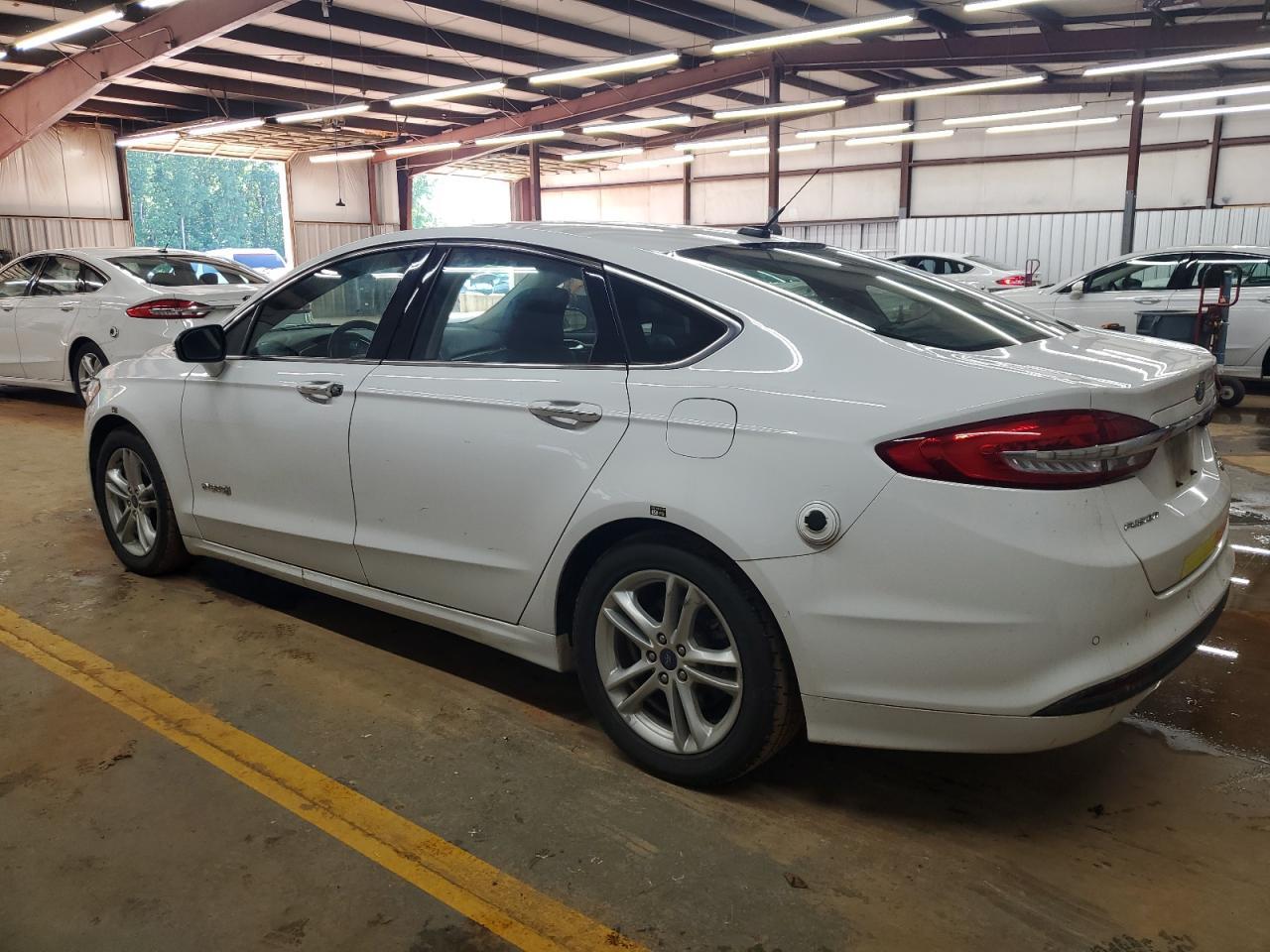 2018 Ford Fusion Se Hybrid - Image 2