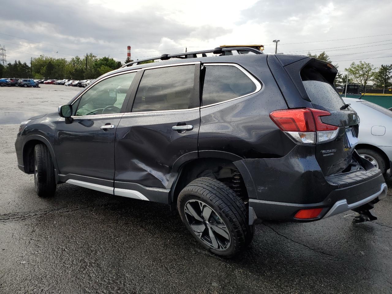 2019 Subaru Forester Touring - Image 2