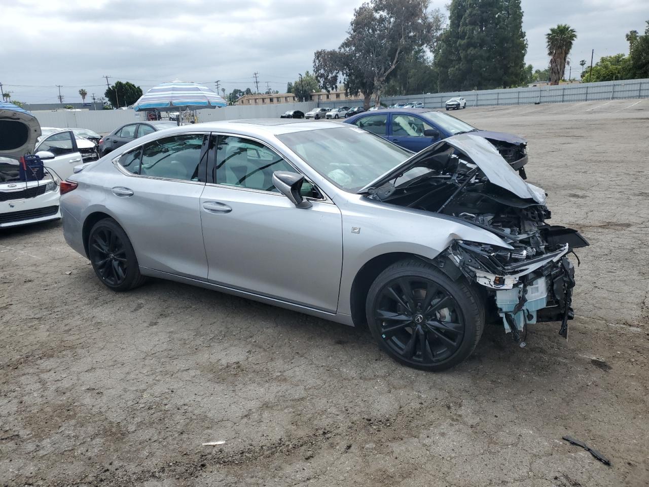 2024 Lexus Es 300H F Sport Handling - Фото 4