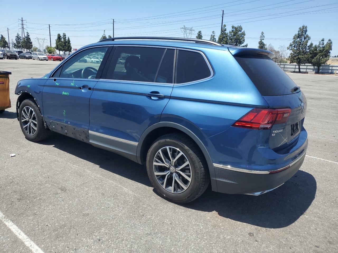 2020 Volkswagen Tiguan Se - Фото 2