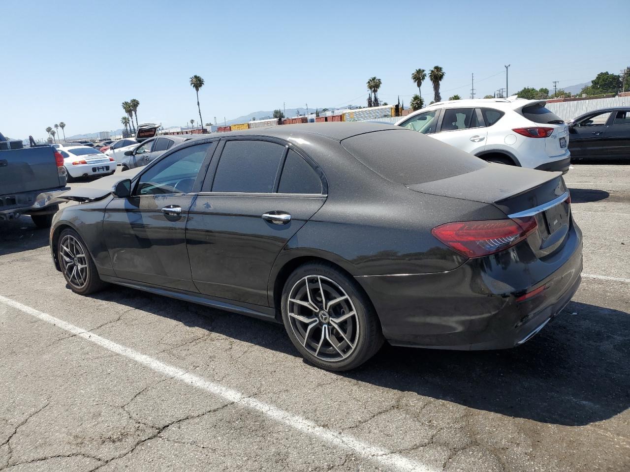 2022 Mercedes-Benz E 350 - Фото 2
