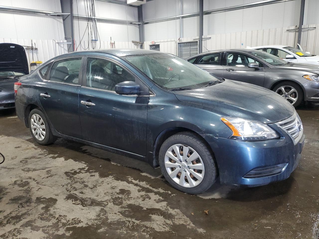 2015 Nissan Sentra S - Фото 4