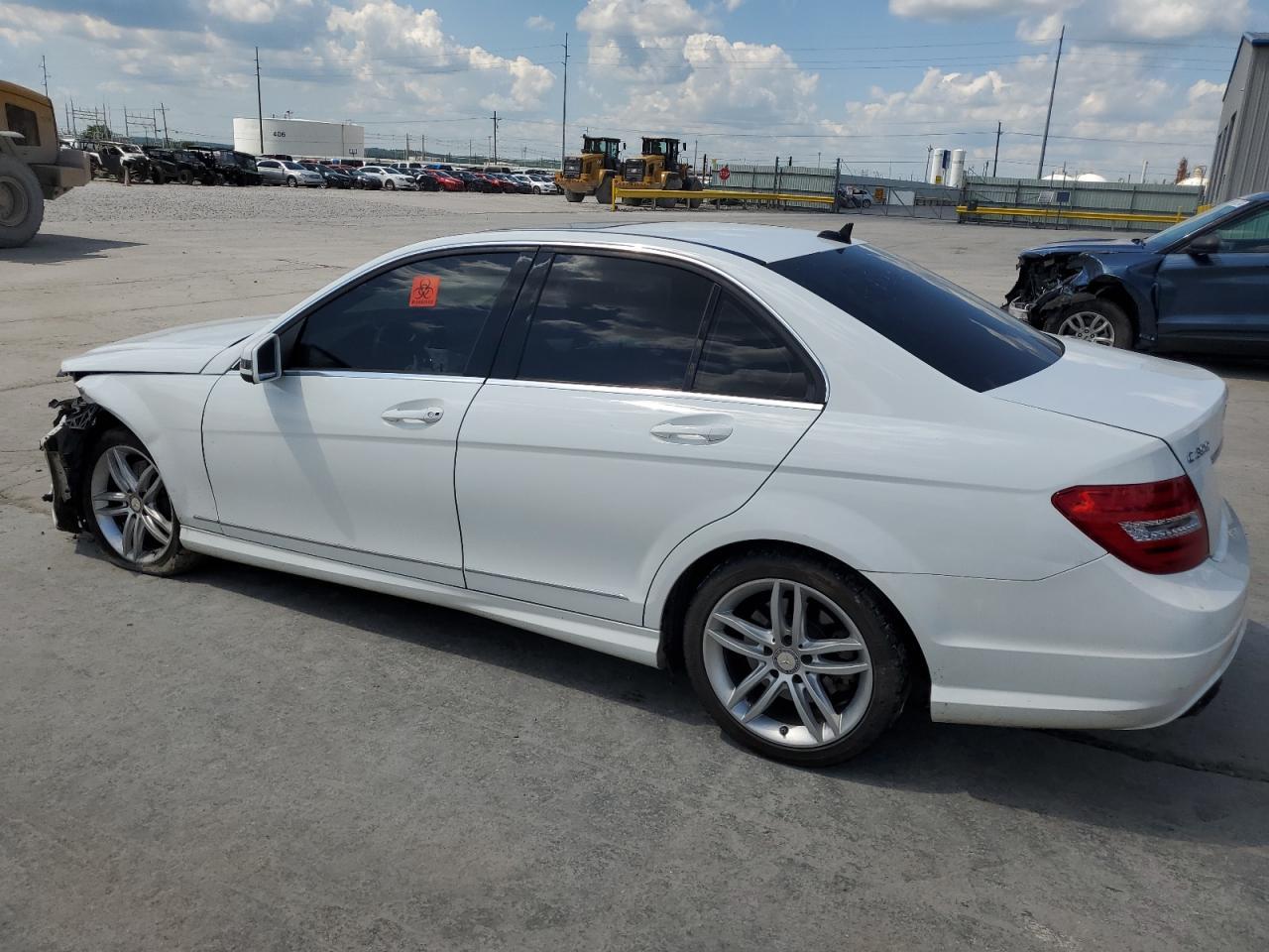 2013 Mercedes-Benz C 300 4Matic - Фото 2