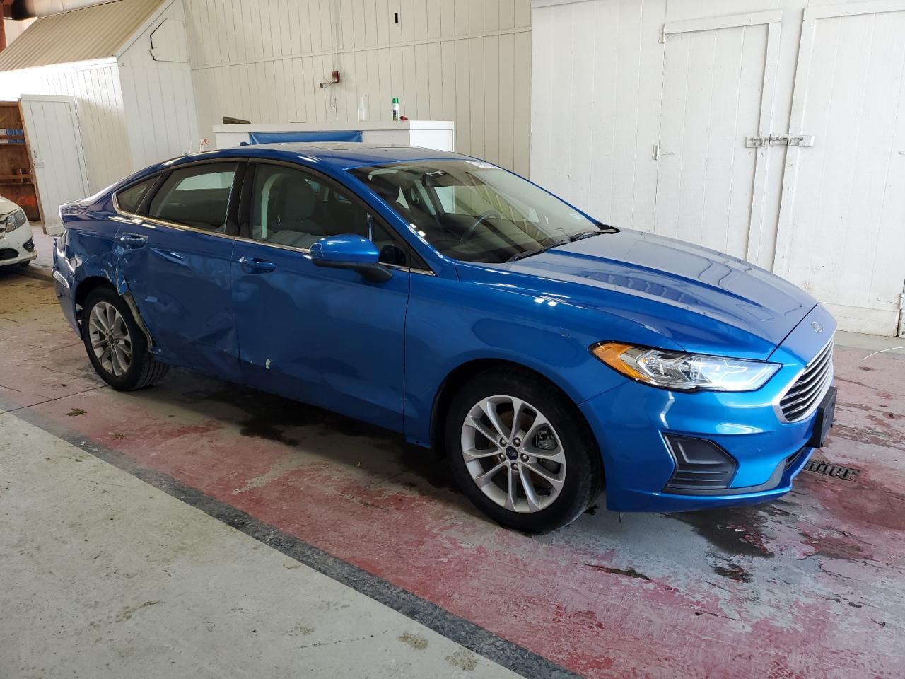 2020 Ford Fusion Se - Фото 4