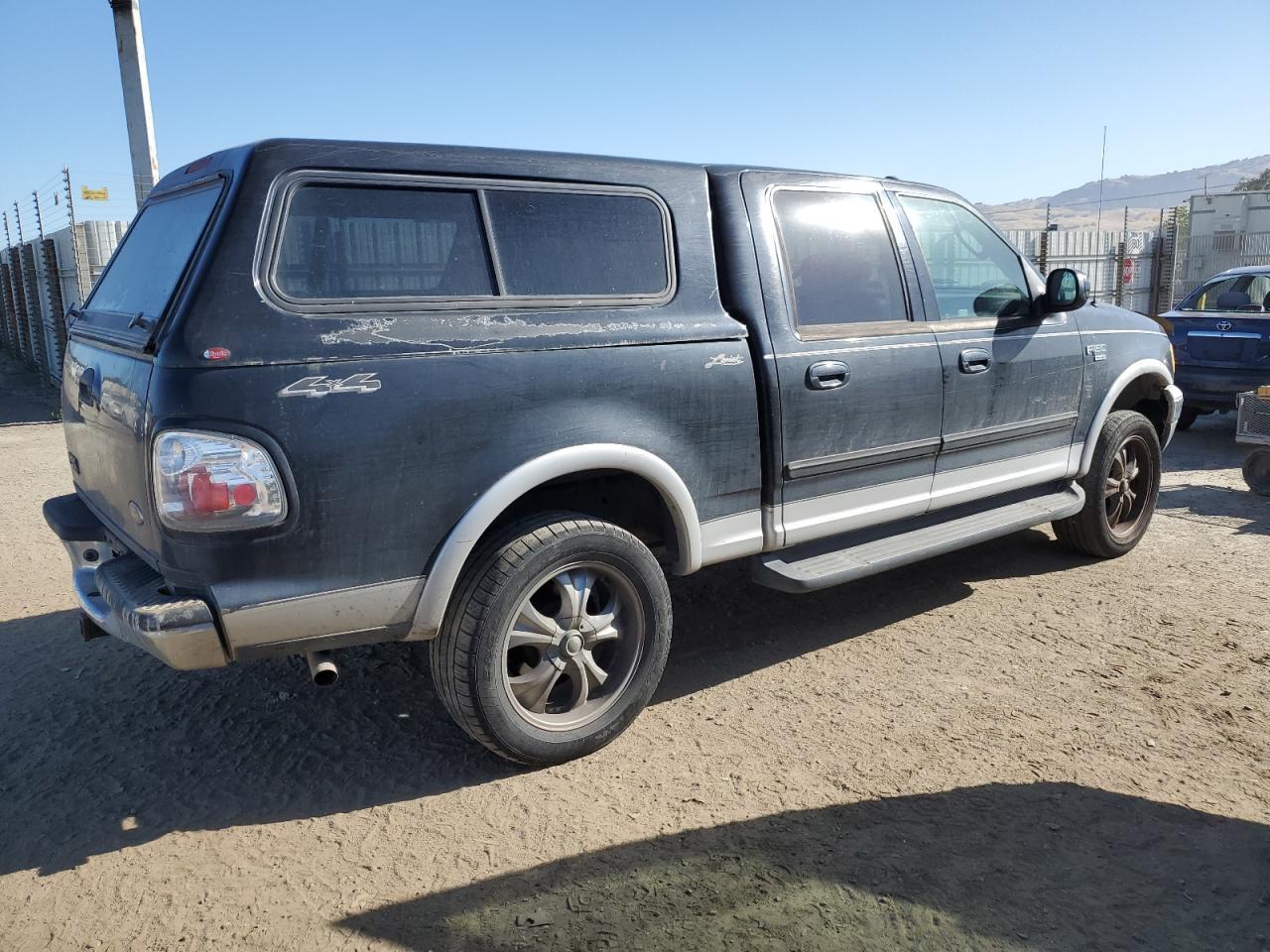 2002 Ford F150 Supercrew - Image 3