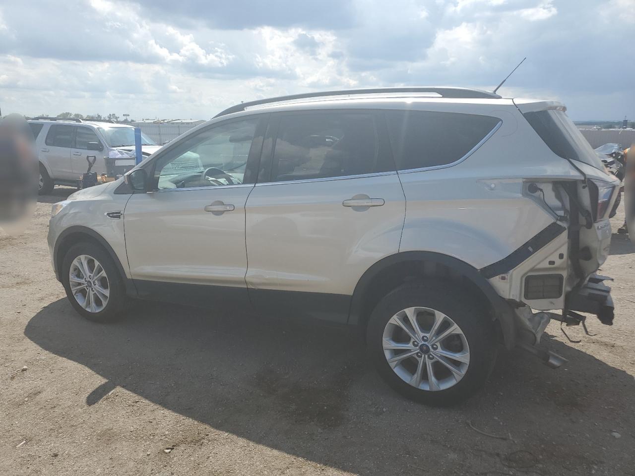 2018 Ford Escape Se - Фото 2