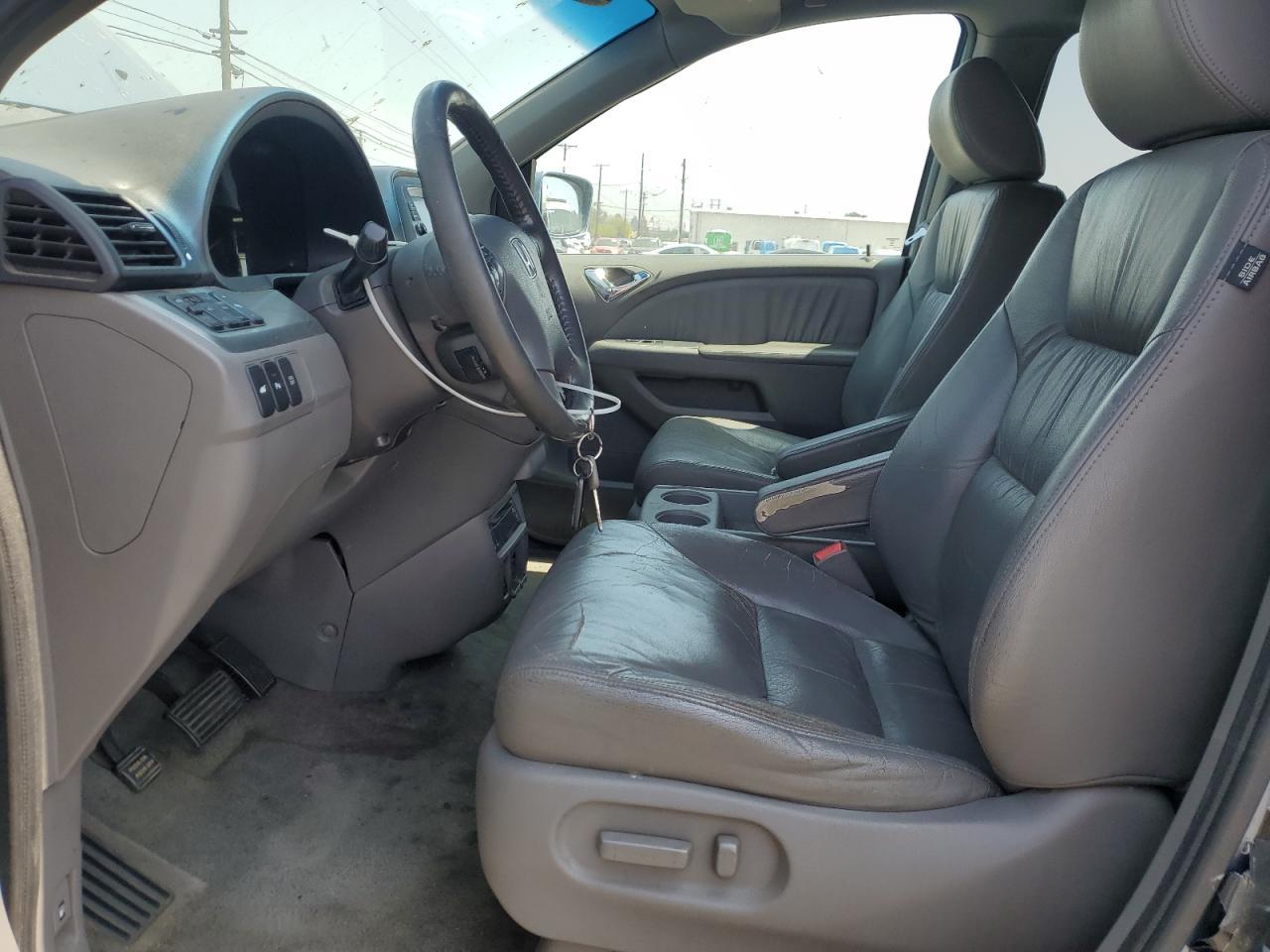 2008 Honda Odyssey Touring - Image 7