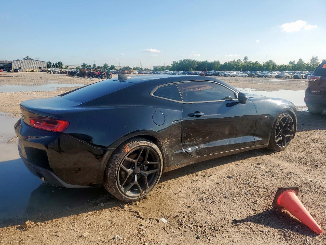 2017 Chevrolet Camaro Lt - Фото 3