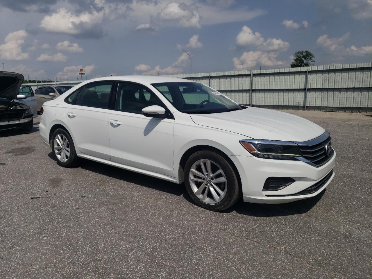 2020 Volkswagen Passat S - Image 4