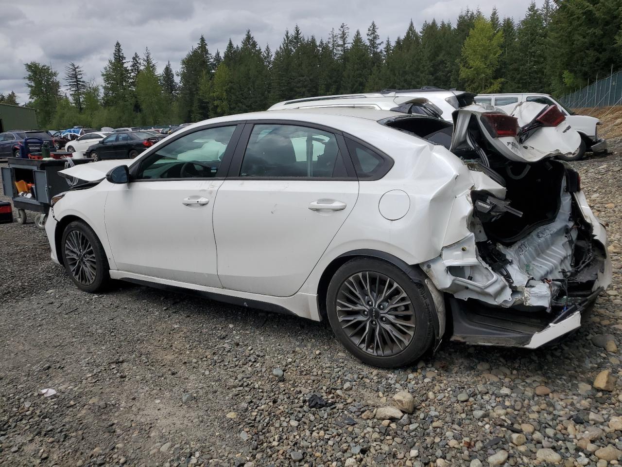 2022 Kia Forte Gt Line - Фото 2