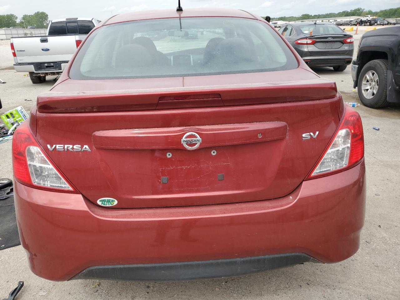 2018 Nissan Versa S - Image 6
