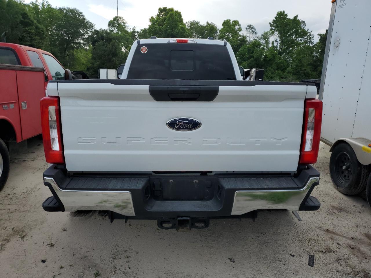 2024 Ford F350 Super Duty - Image 6
