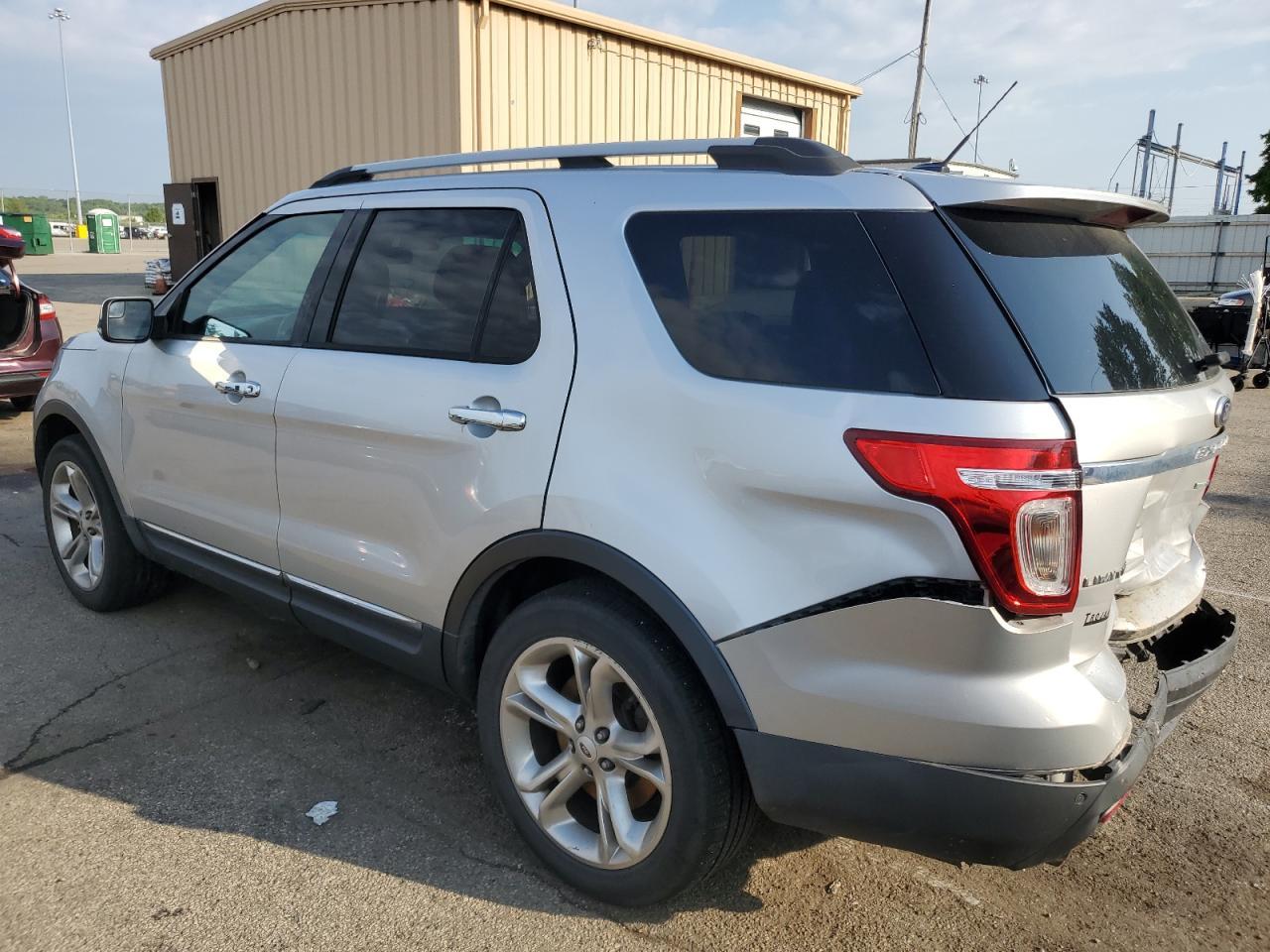 2015 Ford Explorer Limited - Фото 2