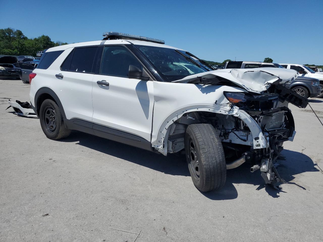 2022 Ford Explorer Police Interceptor - Image 4