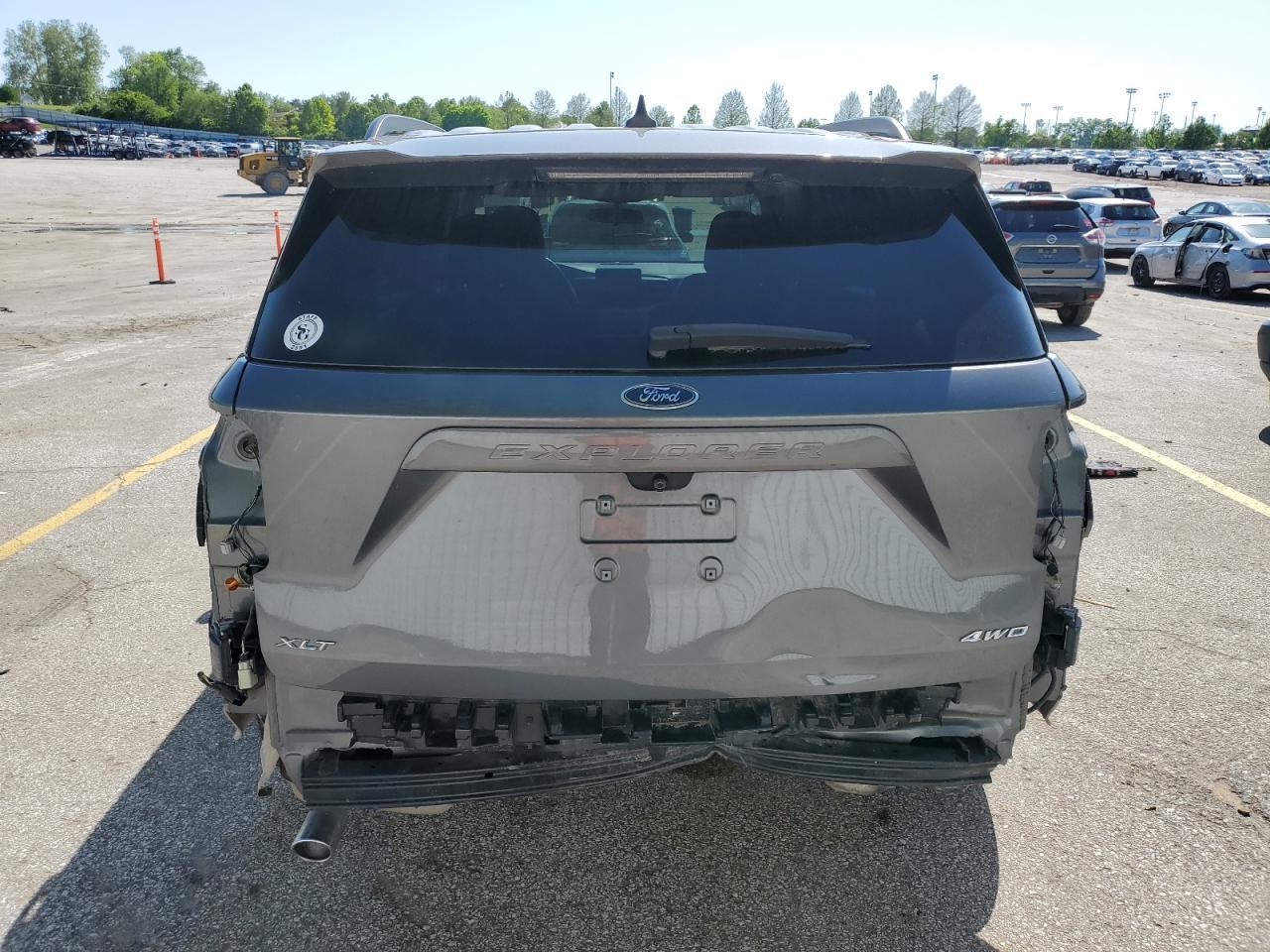 2022 Ford Explorer Xlt - Image 6