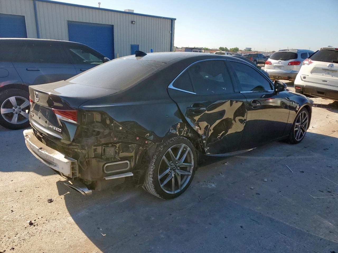 2017 Lexus Is 300 - Фото 3