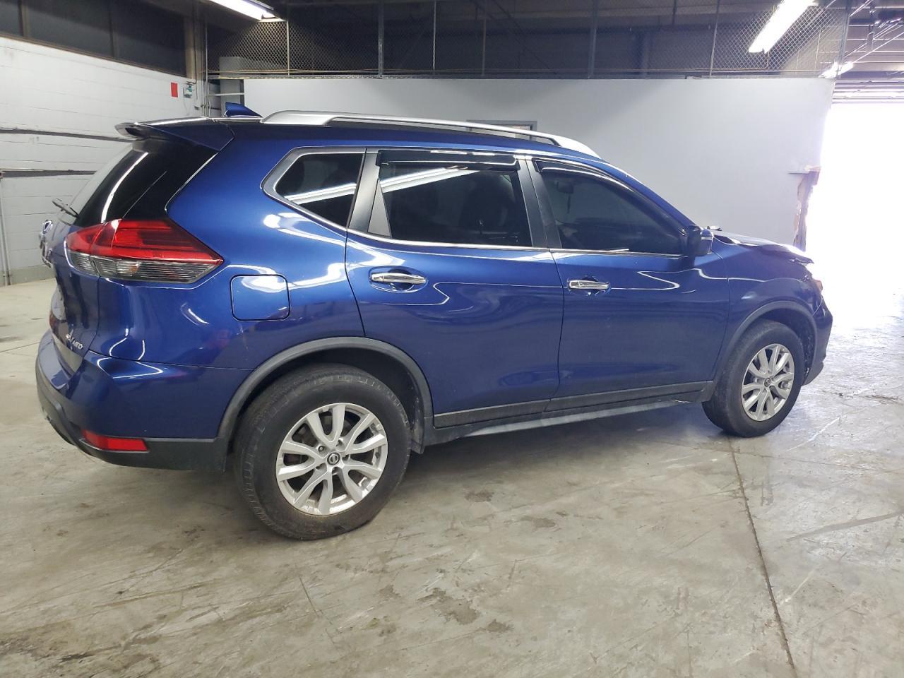 2017 Nissan Rogue S - Фото 3