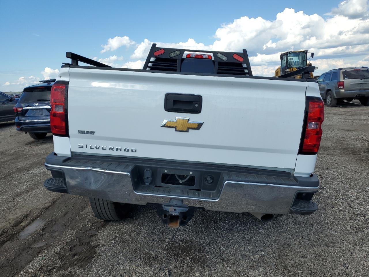 2019 Chevrolet Silverado C2500 Heavy Duty - Image 6