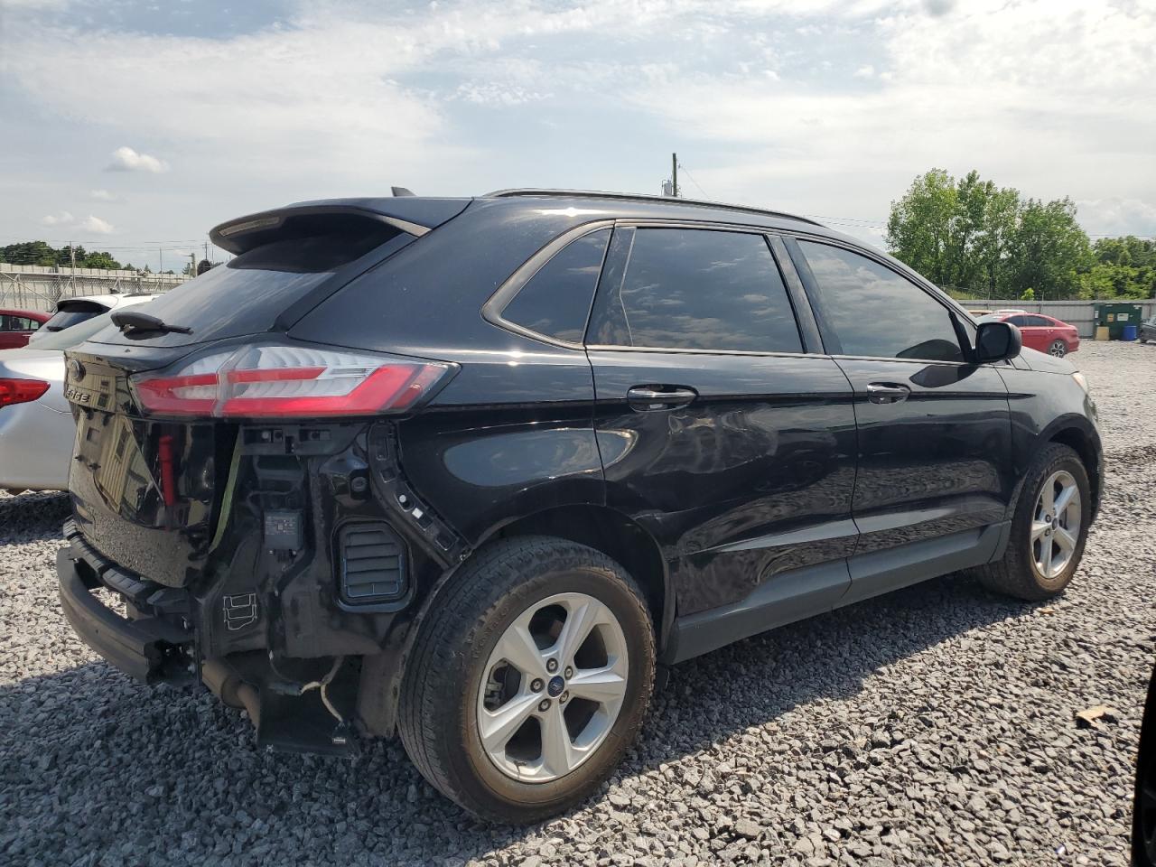 2021 Ford Edge Se - Фото 3