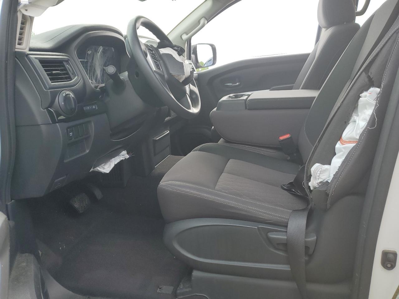 2023 Nissan Titan S - Фото 7