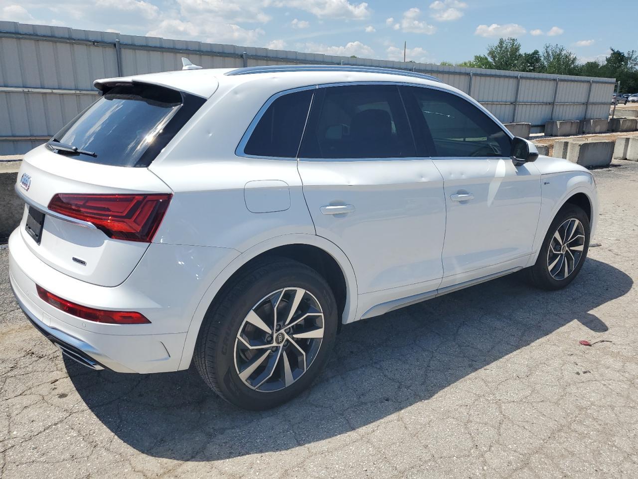 2023 Audi Q5 Premium Plus 45 - Фото 3