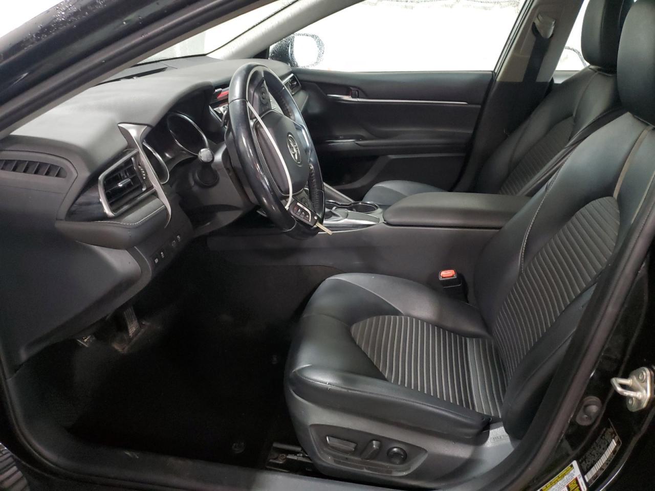 2020 Toyota Camry Se - Image 7