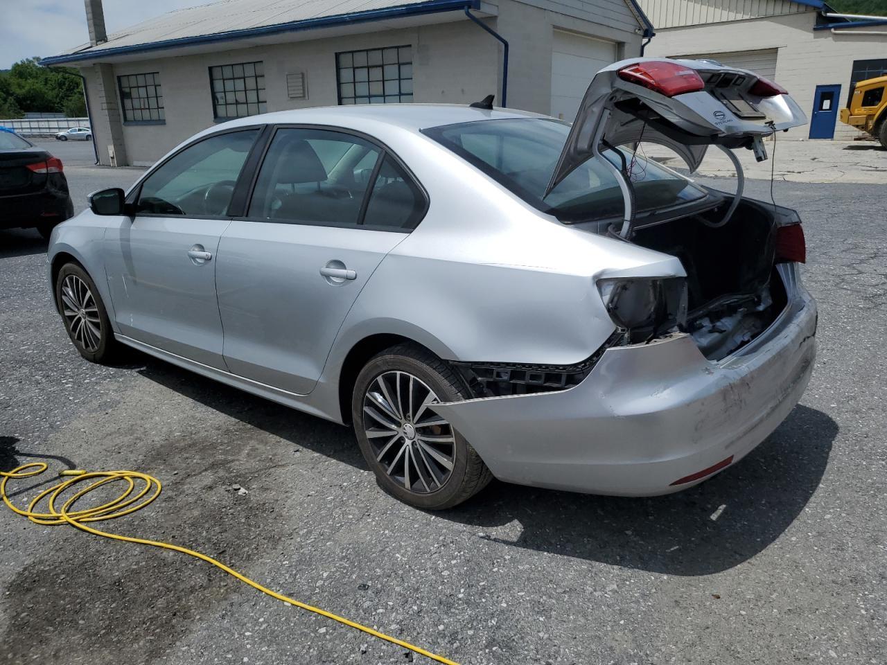 2011 Volkswagen Jetta Se - Фото 2
