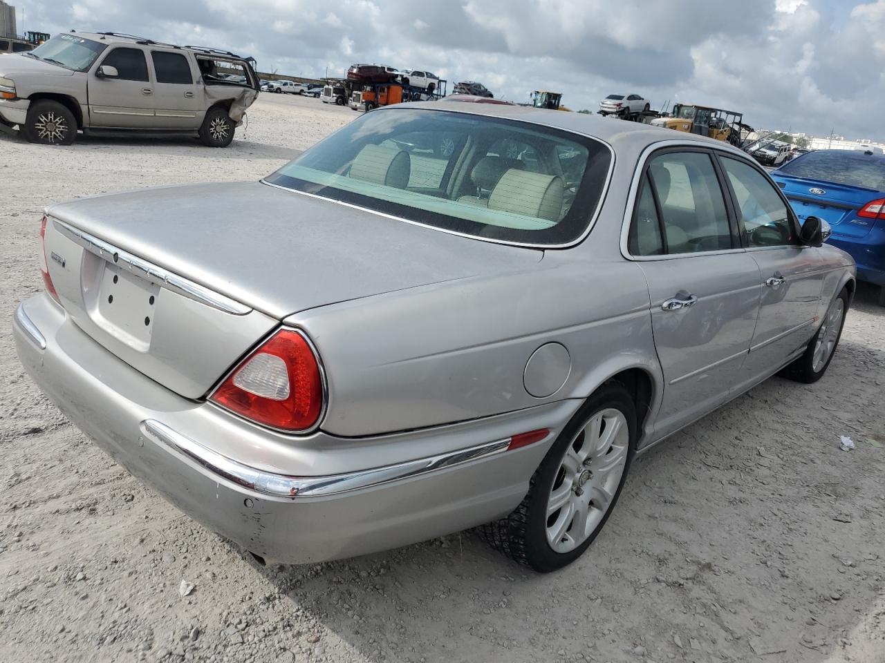 2004 Jaguar Vandenplas - Фото 3